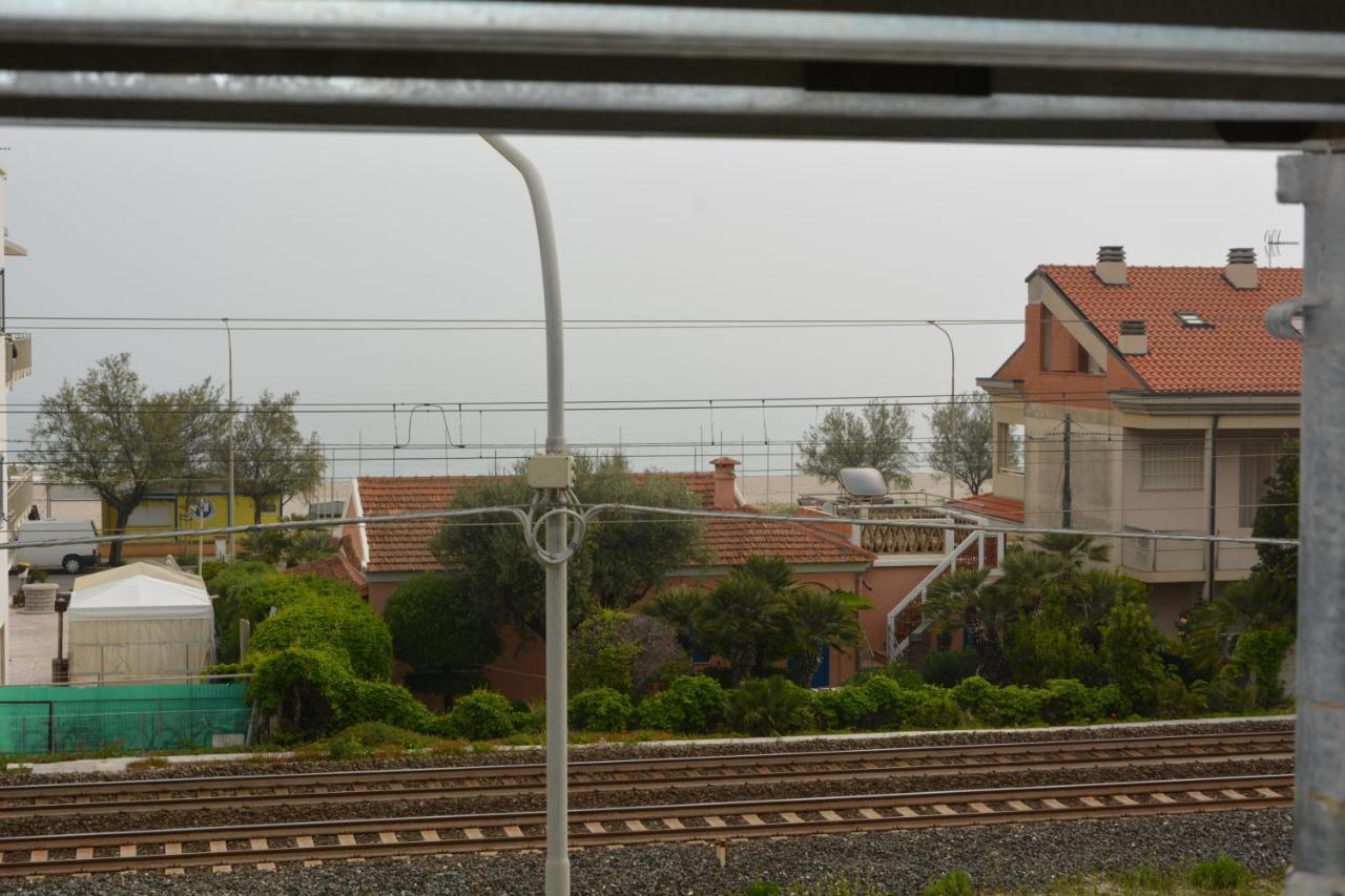 Appartamento Al 30 Marzocca di Senigallia Luaran gambar